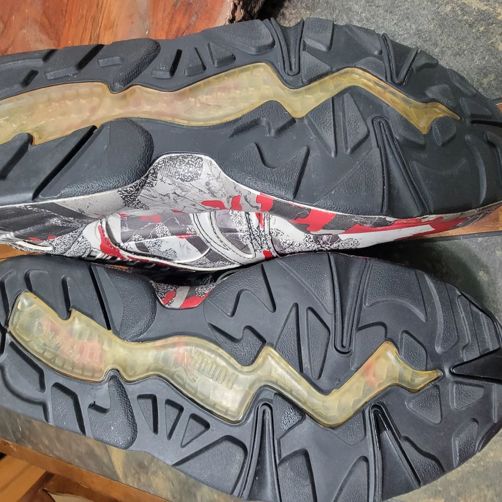Size 11.5 - PUMA Trapstar x Disc Blaze Red & Gray Camo‎